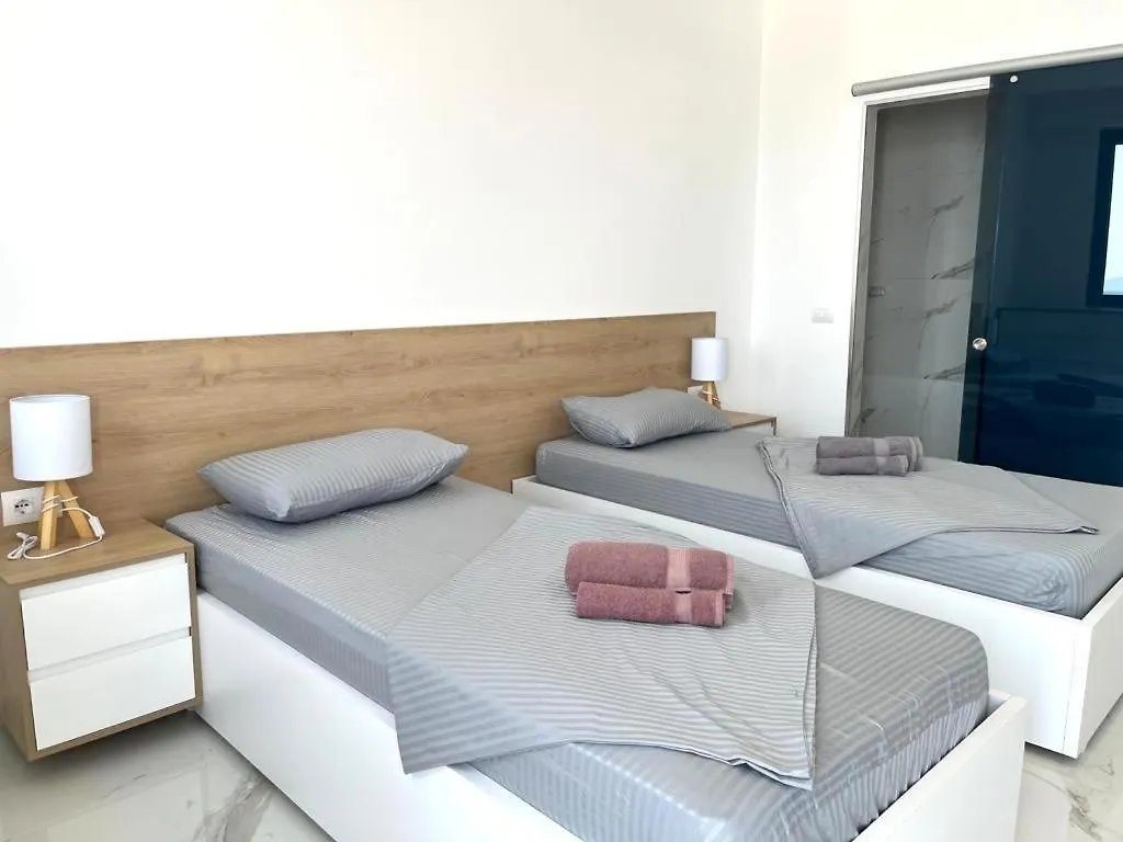 Diamond Star 1 Apartment Sarande