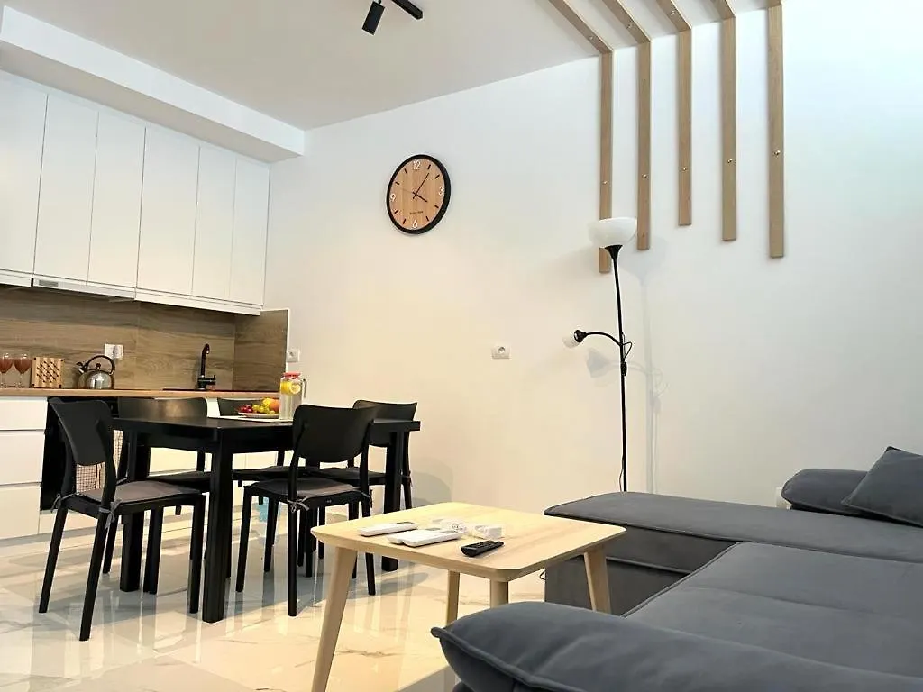 Diamond Star 1 Apartment Sarande