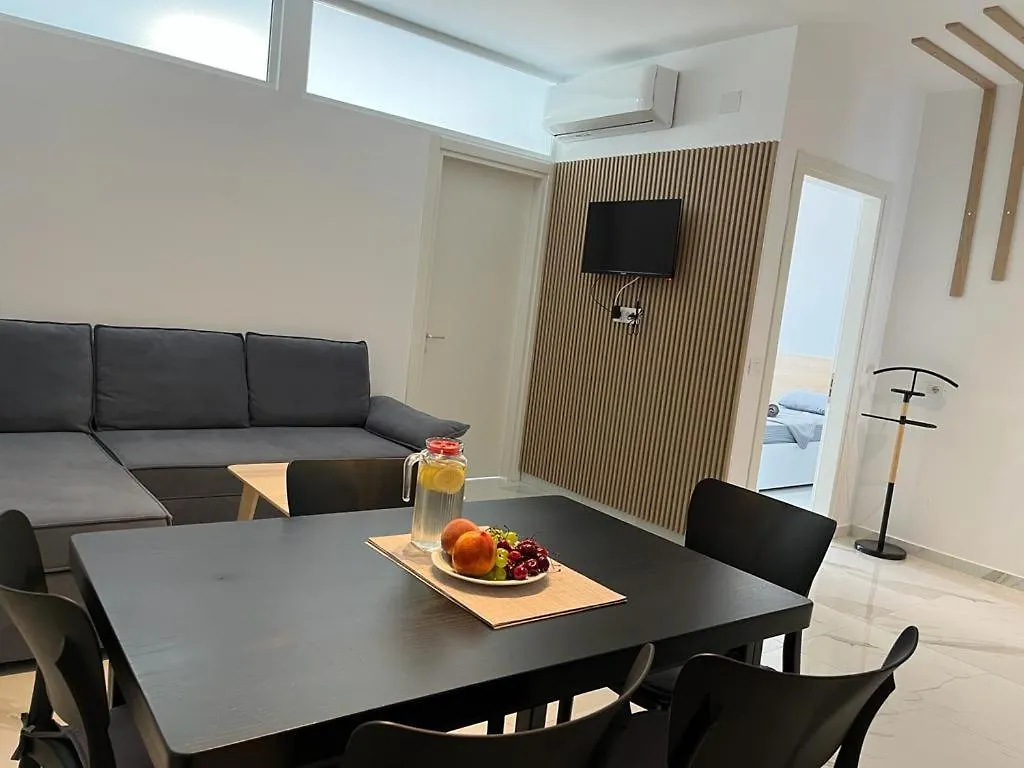 Diamond Star 1 Apartment Sarande 0*,