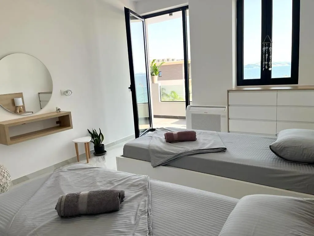 Diamond Star 1 Apartment Sarande