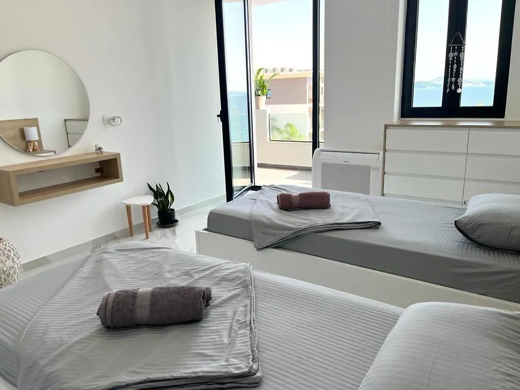 Diamond Star 1 Apartment Sarande